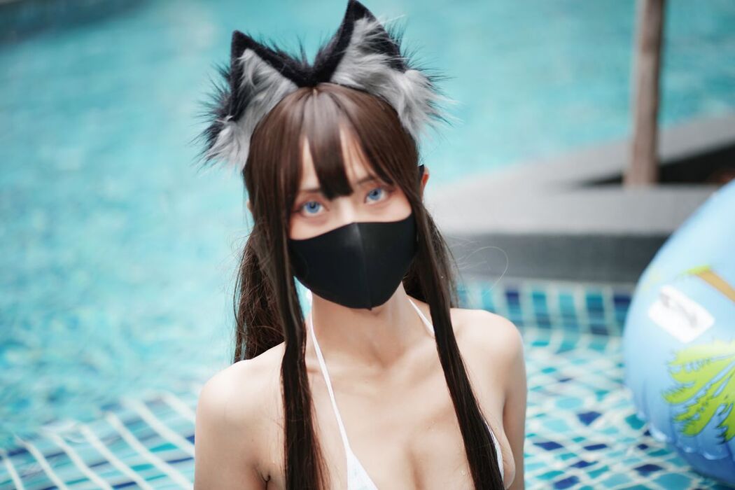 Coser@职业奶妈三水子 – 猫猫蓝白比基尼 (86P – 1V)
