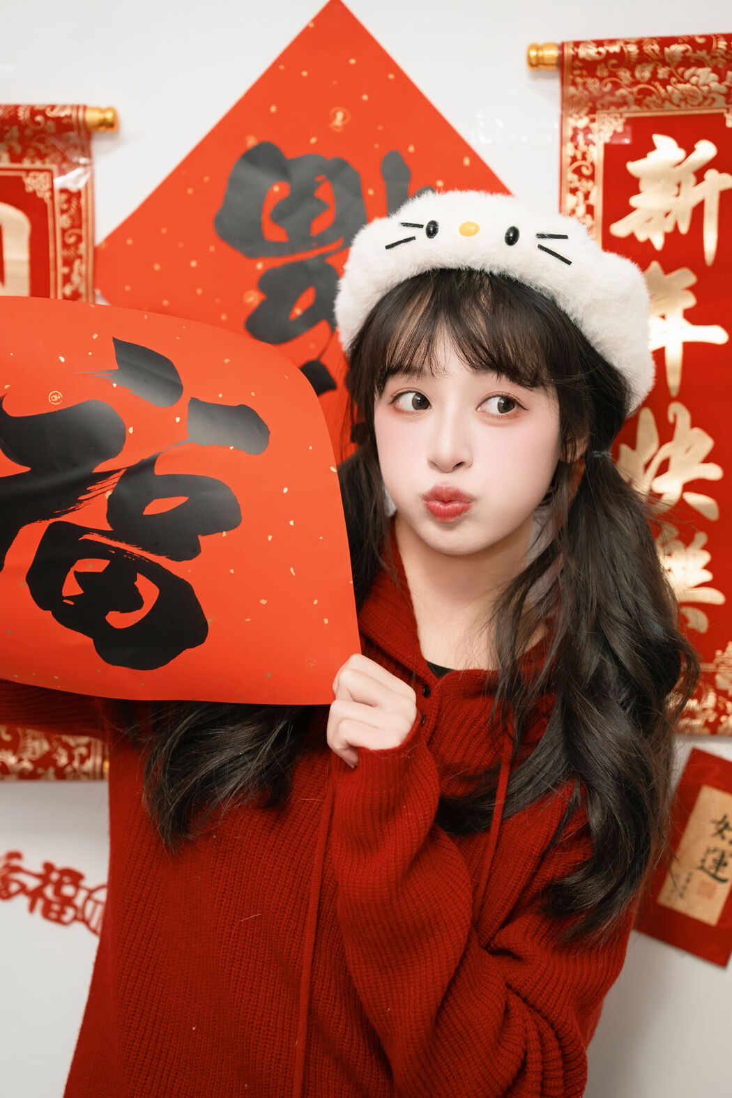 YiTuYu艺图语 Vol.8193 夏芋小年 (22P)