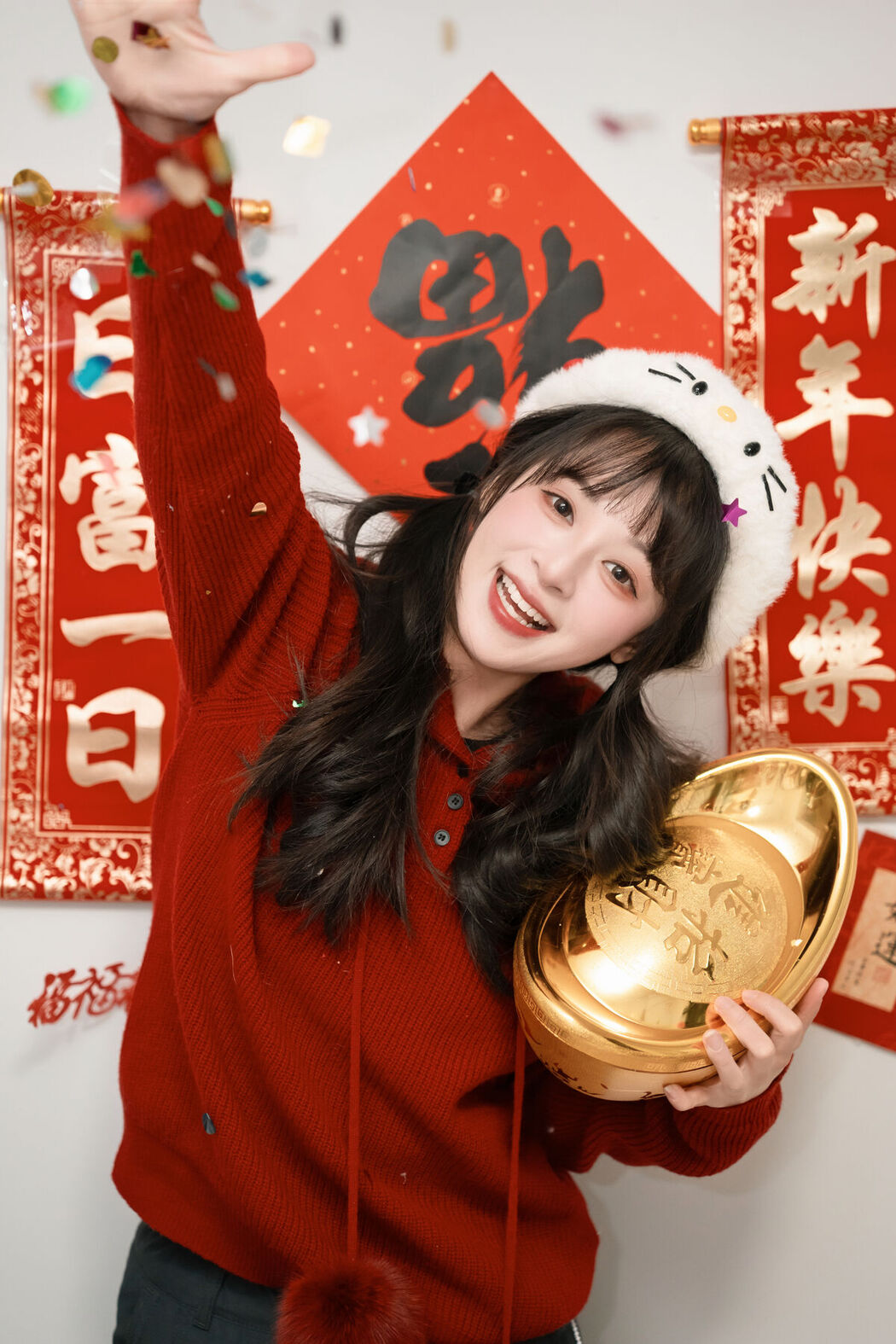 YiTuYu艺图语 Vol.8193 夏芋小年 (22P)