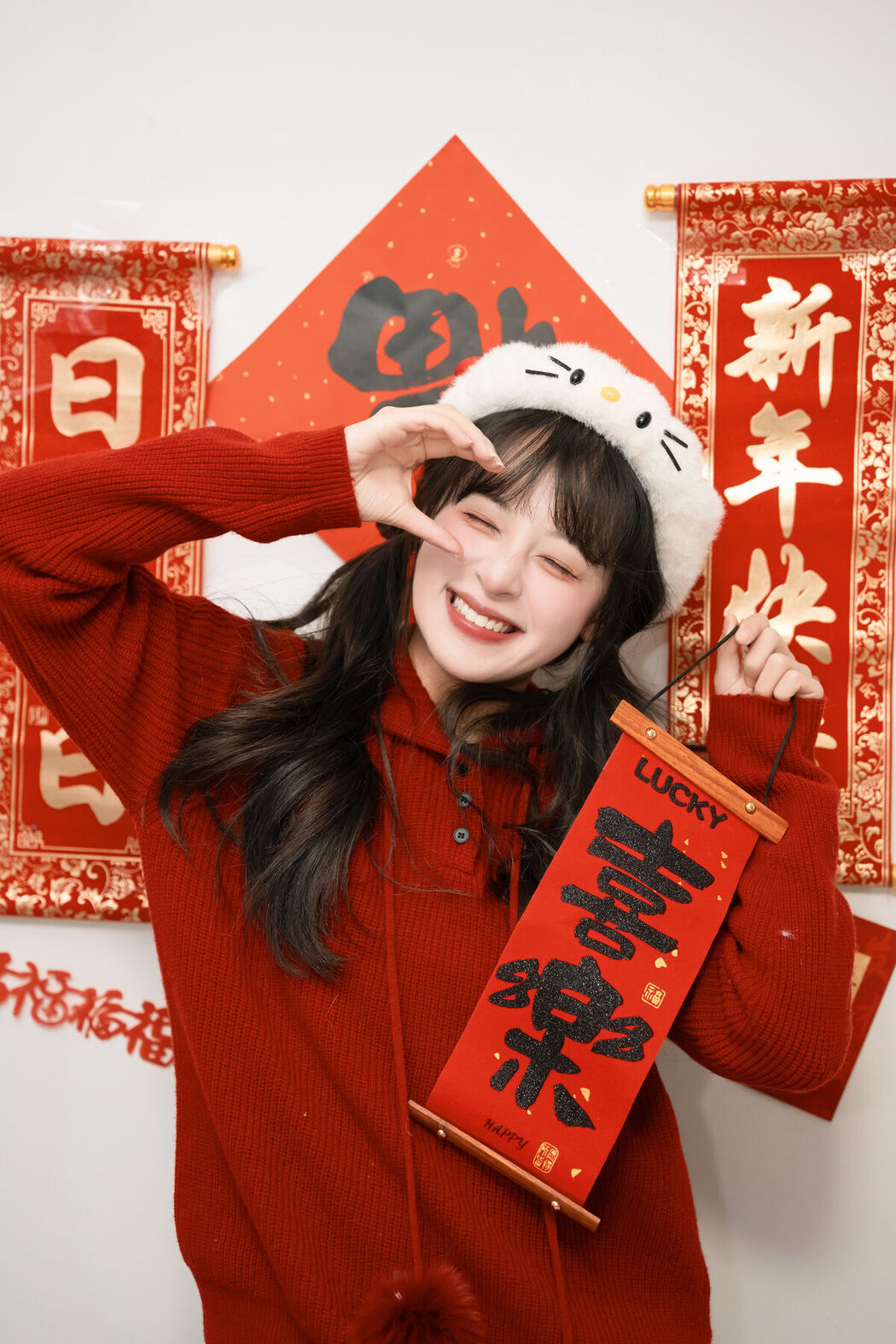YiTuYu艺图语 Vol.8193 夏芋小年 (22P)