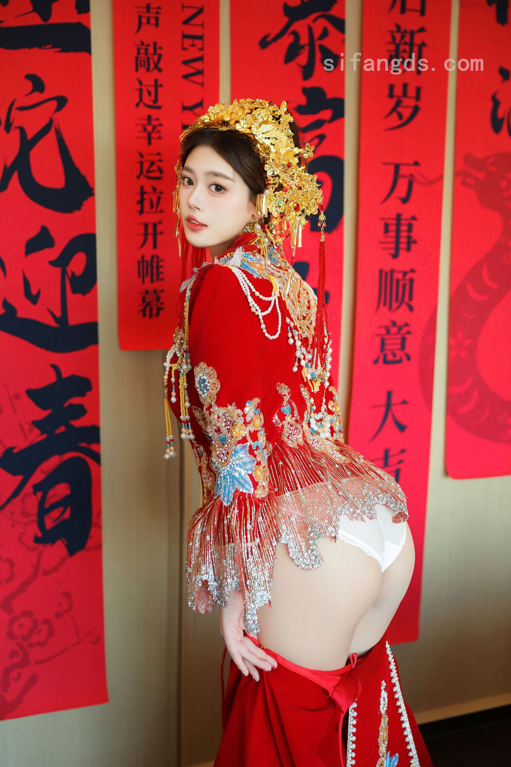 XR Uncensored Dan Dan Bao 蛋蛋宝 – R18 秀人网模特 秀禾服 (90P – 6V)