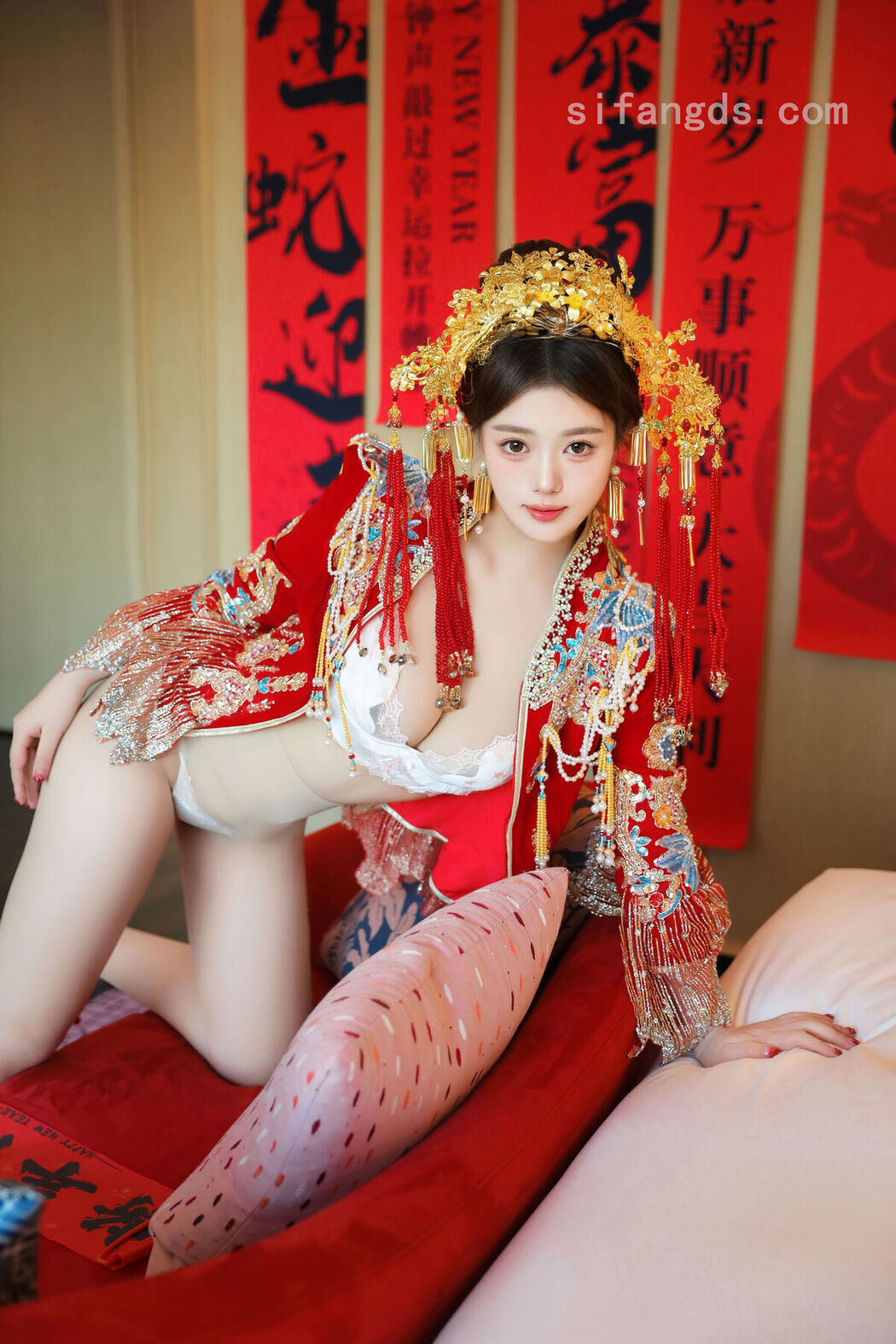 XR Uncensored Dan Dan Bao 蛋蛋宝 – R18 秀人网模特 秀禾服 (90P – 6V)