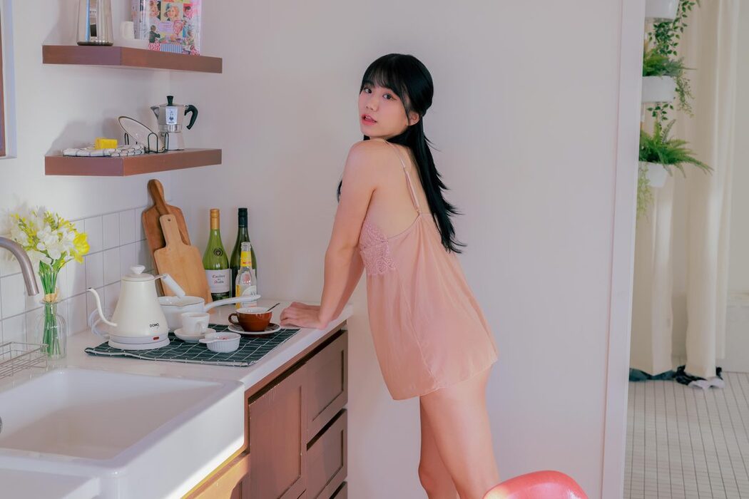 SWEETHB Vol.22 – Seethrough YUI