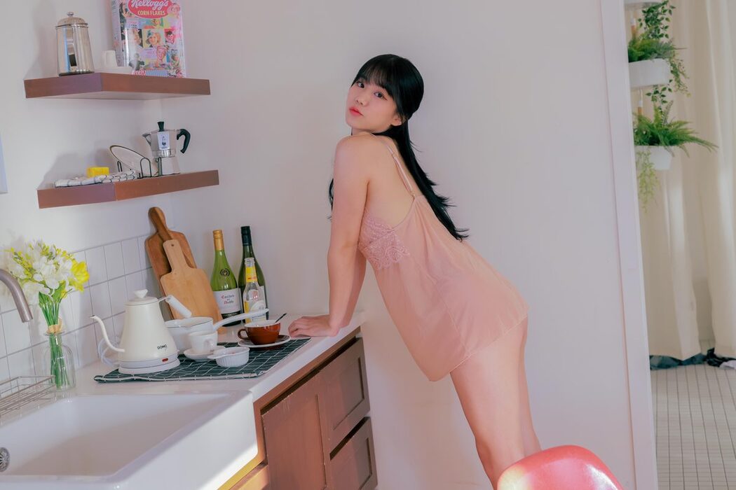 SWEETHB Vol.22 – Seethrough YUI