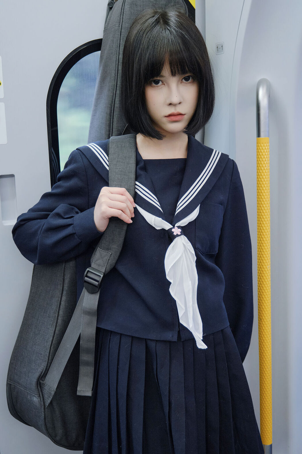 YiTuYu艺图语 Vol.8196 悲伤薯条555 (23P) Cover Photo