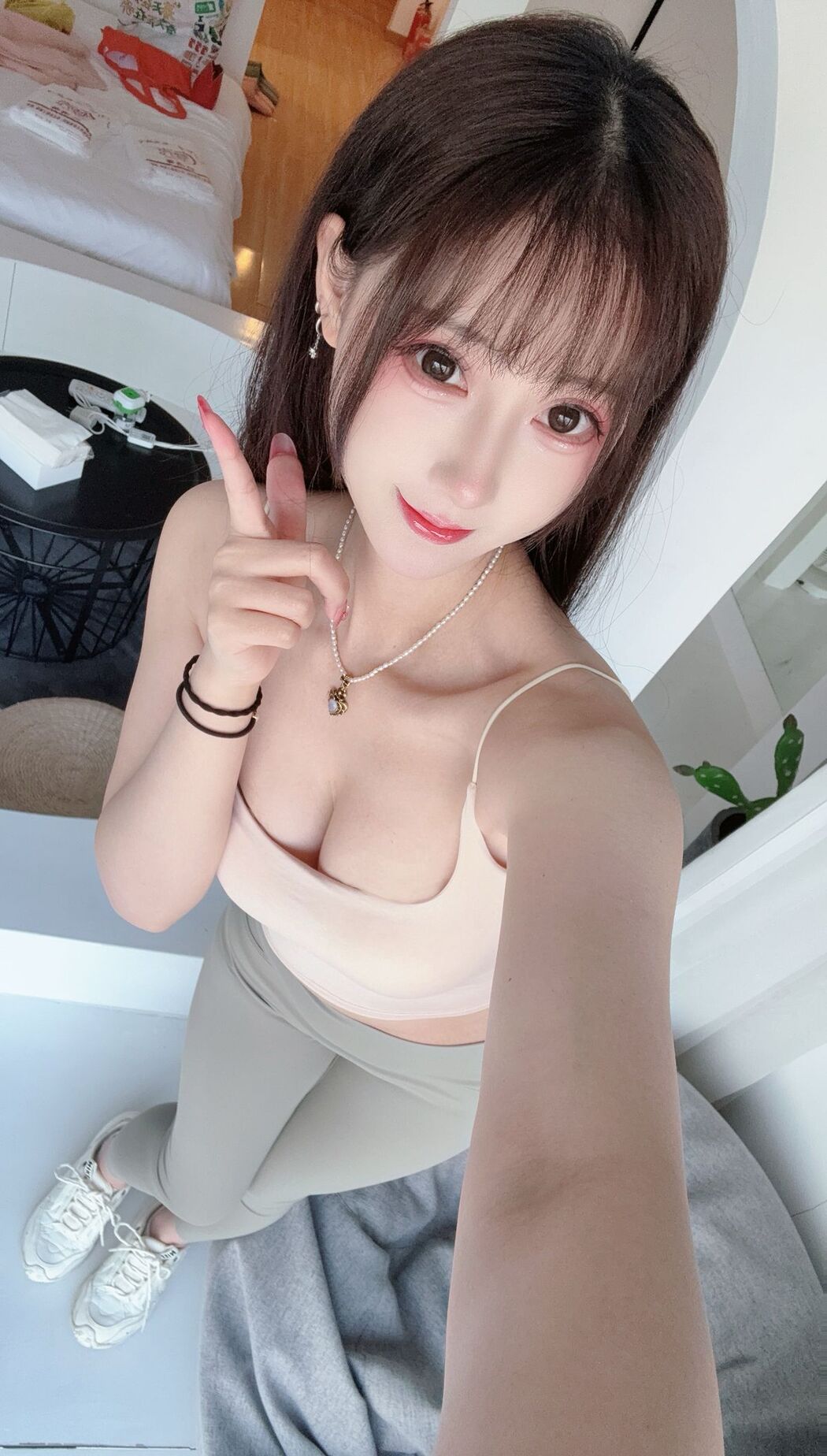 Coser@羽生三未 – 瑜伽姐姐 (43P – 2V)