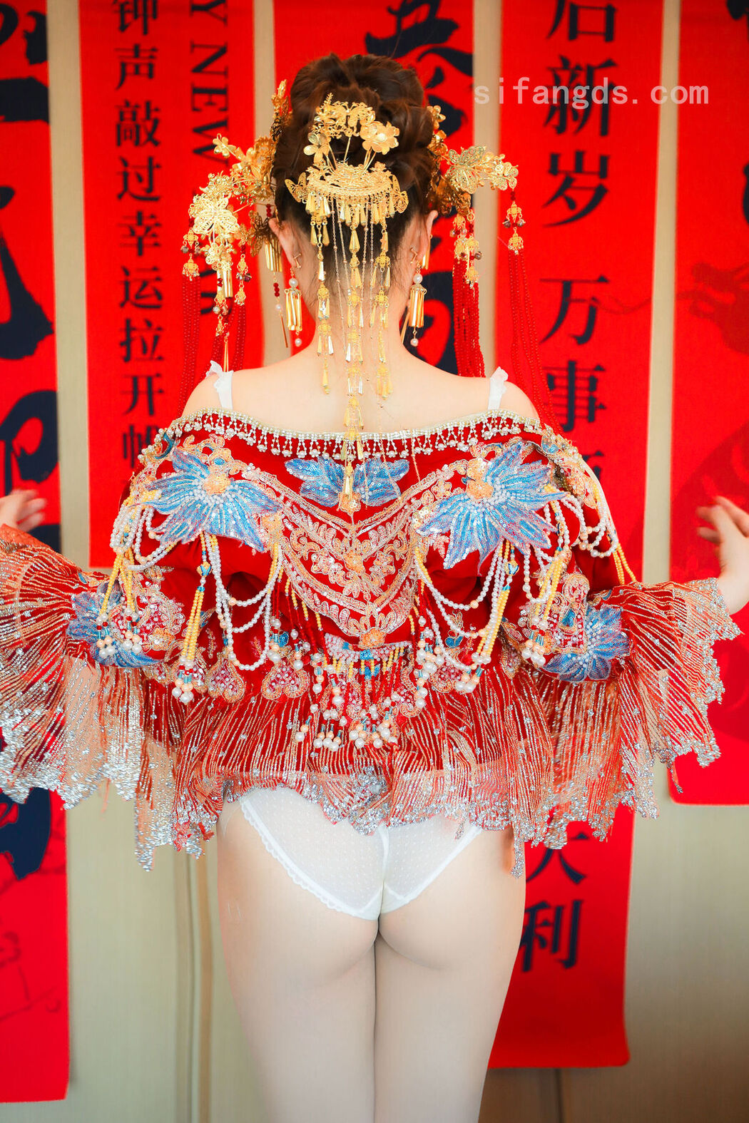 XR Uncensored Dan Dan Bao 蛋蛋宝 – R18 秀人网模特 秀禾服 (90P – 6V)