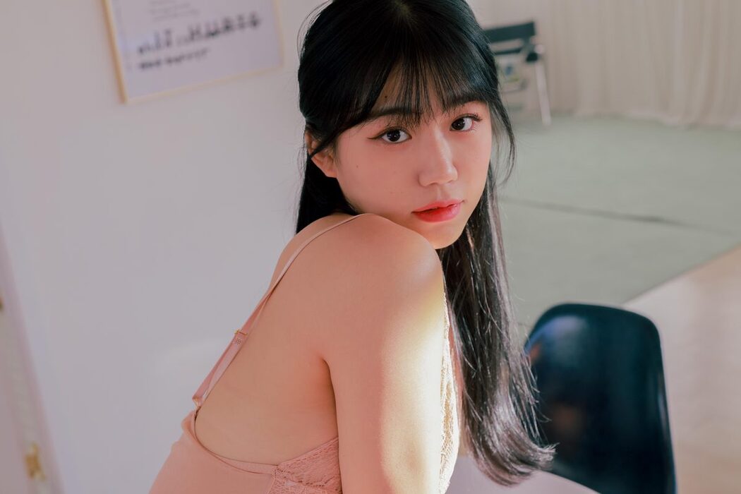 SWEETHB Vol.22 – Seethrough YUI