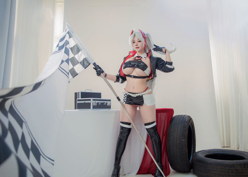 Coser@KANEKO_咔喵 &#8211; 欧根亲王 赛车服 (37P &#8211; 2V)