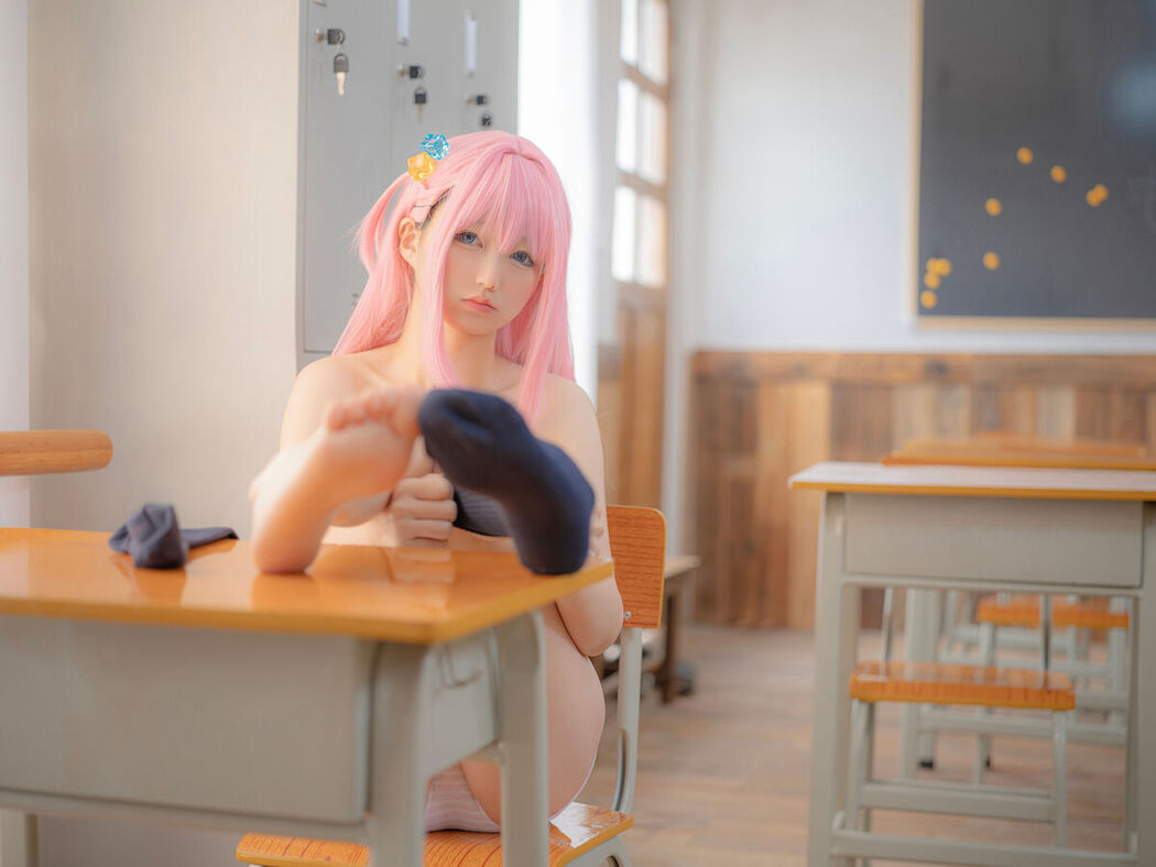 Coser@NAGISA魔物喵 – ぼっち ざ ろっく (81P)