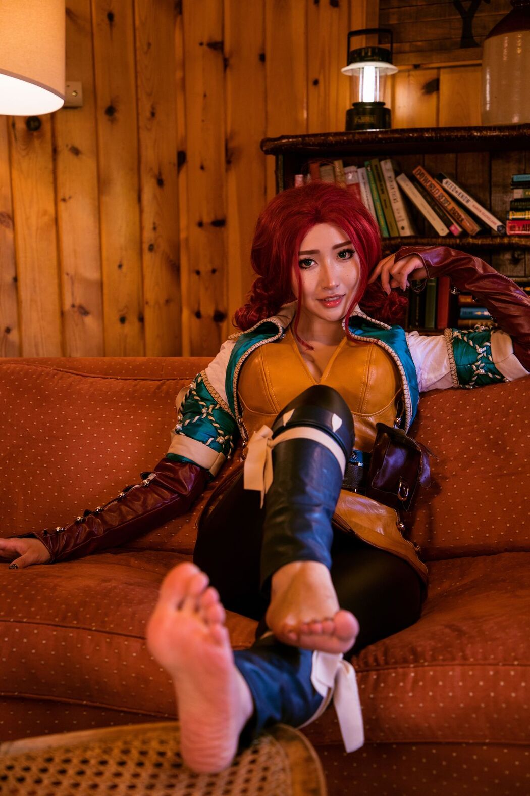 Coser@MisswarmJ – Triss Merigold (47P – 1V)