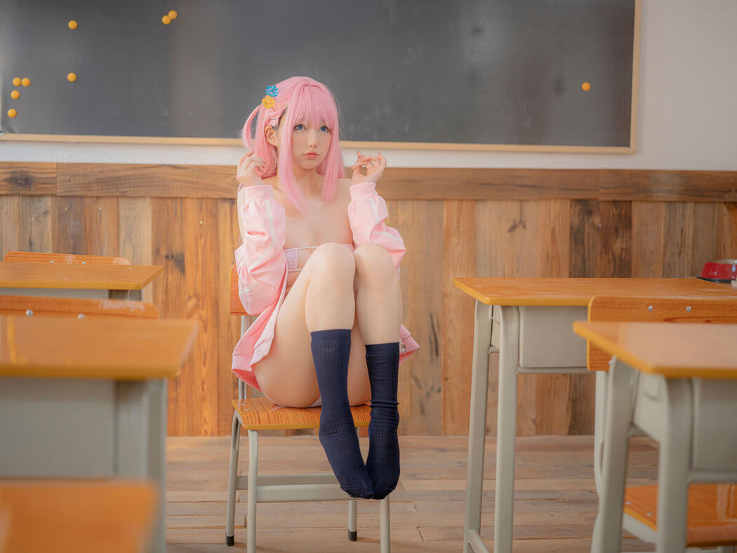 Coser@NAGISA魔物喵 – ぼっち ざ ろっく (81P)