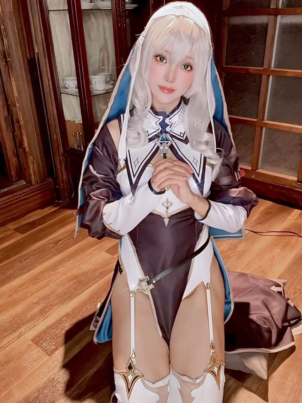 Coser@Ely_eee ElyEE子 &#8211; Shirogane Noel Nun (28P &#8211; 13V)