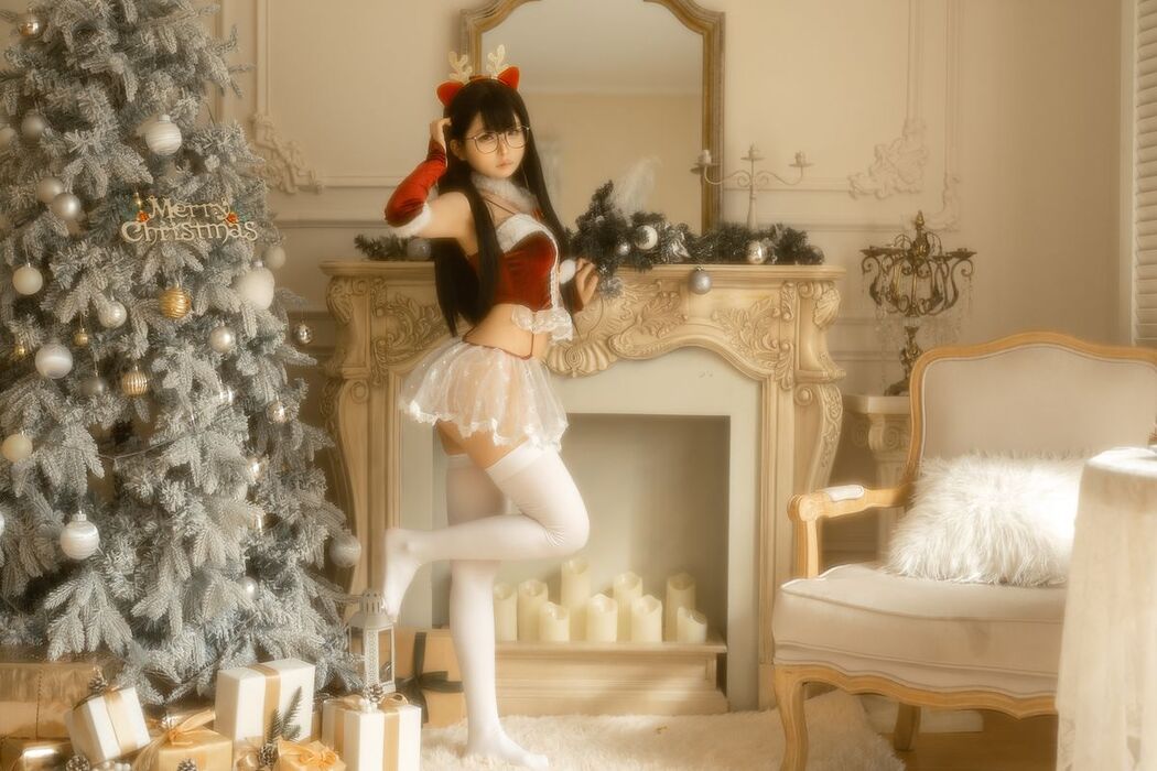 Coser@幼水铃衣 – 圣诞小鹿 (81P)