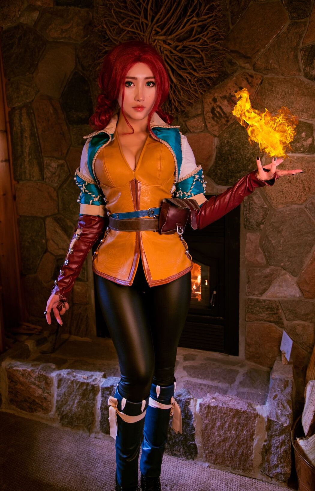 Coser@MisswarmJ – Triss Merigold (47P – 1V)
