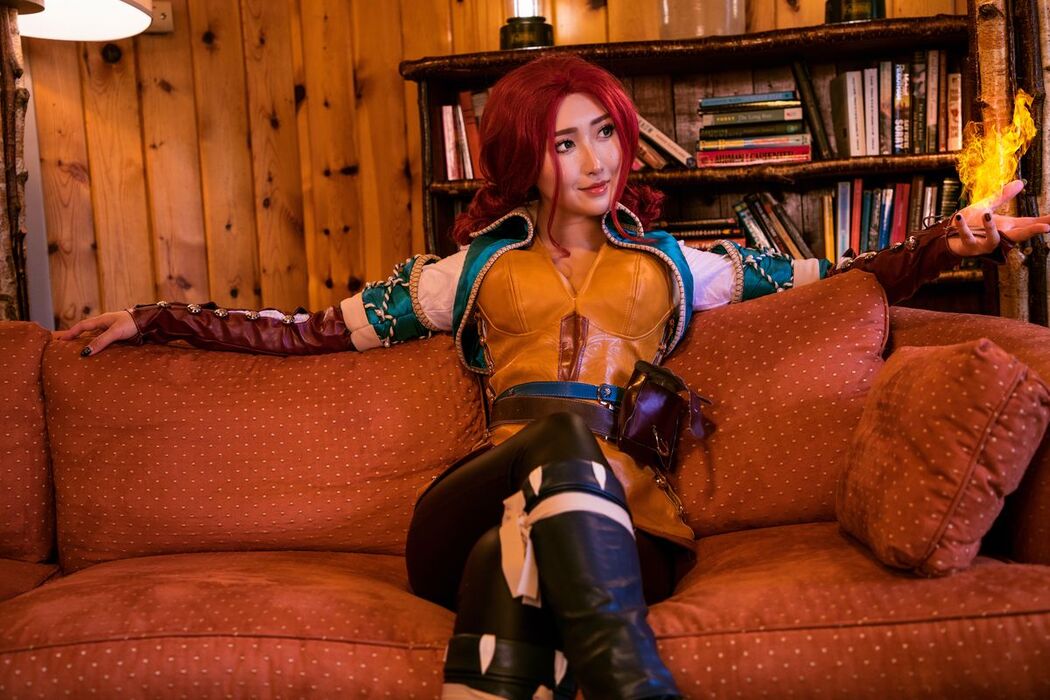 Coser@MisswarmJ – Triss Merigold (47P – 1V)