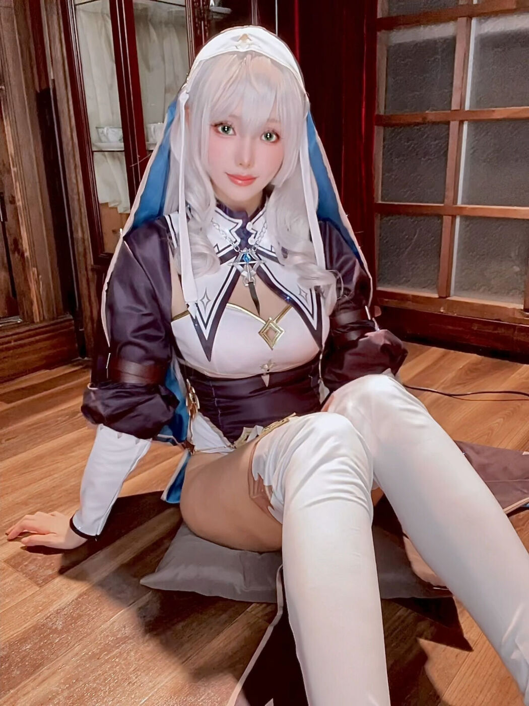 Coser@Ely_eee ElyEE子 &#8211; Shirogane Noel Nun (28P &#8211; 13V)