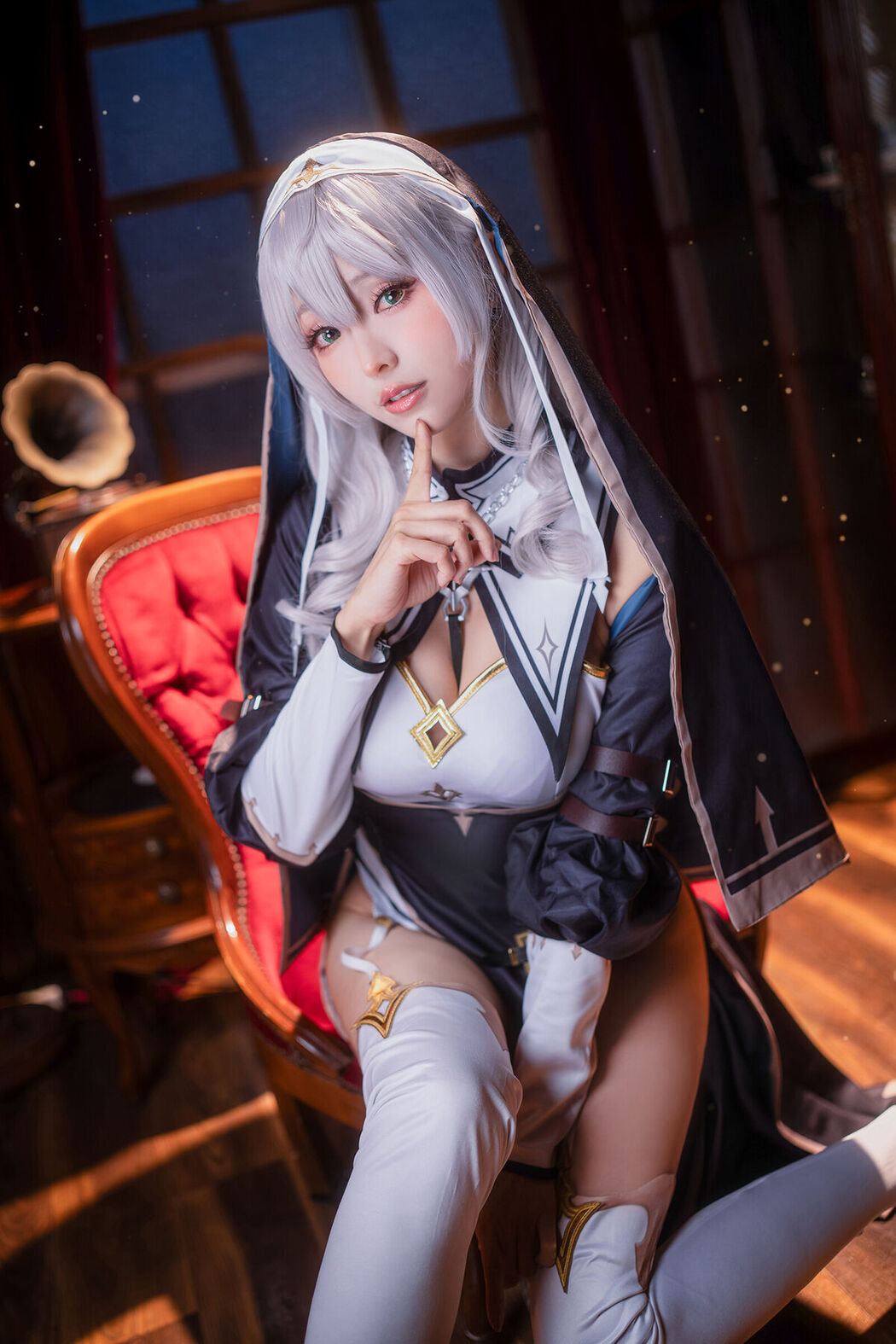 Coser@Ely_eee ElyEE子 &#8211; Shirogane Noel Nun (28P &#8211; 13V)