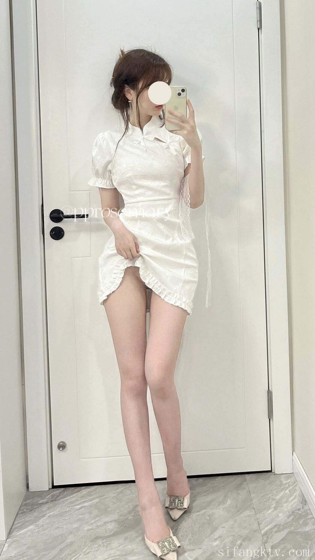 Coser@pprosemary &#8211; 白虎一线天 jk少女福利姬 Part1 (55P &#8211; 9V)