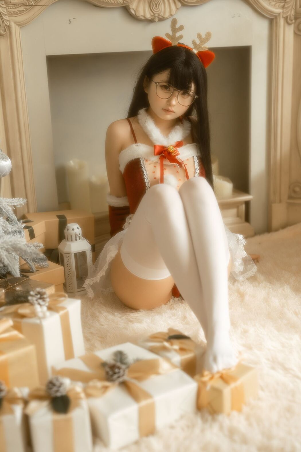 Coser@幼水铃衣 – 圣诞小鹿 (81P)