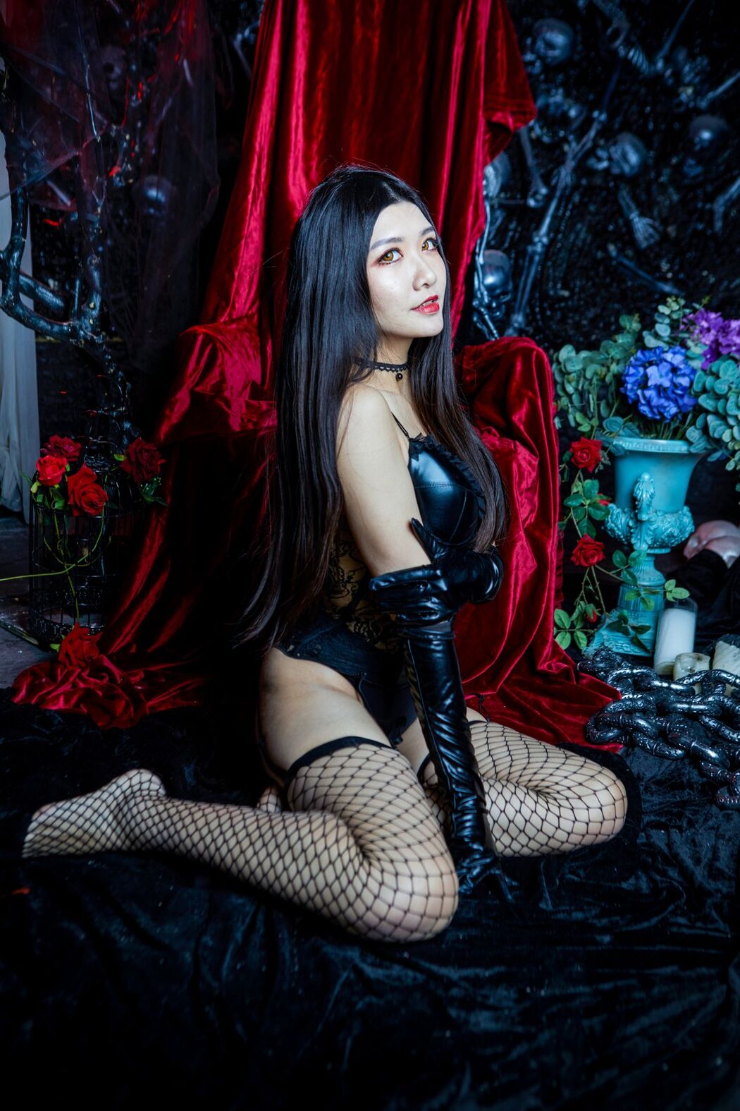 Coser@源纱希喵喵喵 – 地牢 (25P)