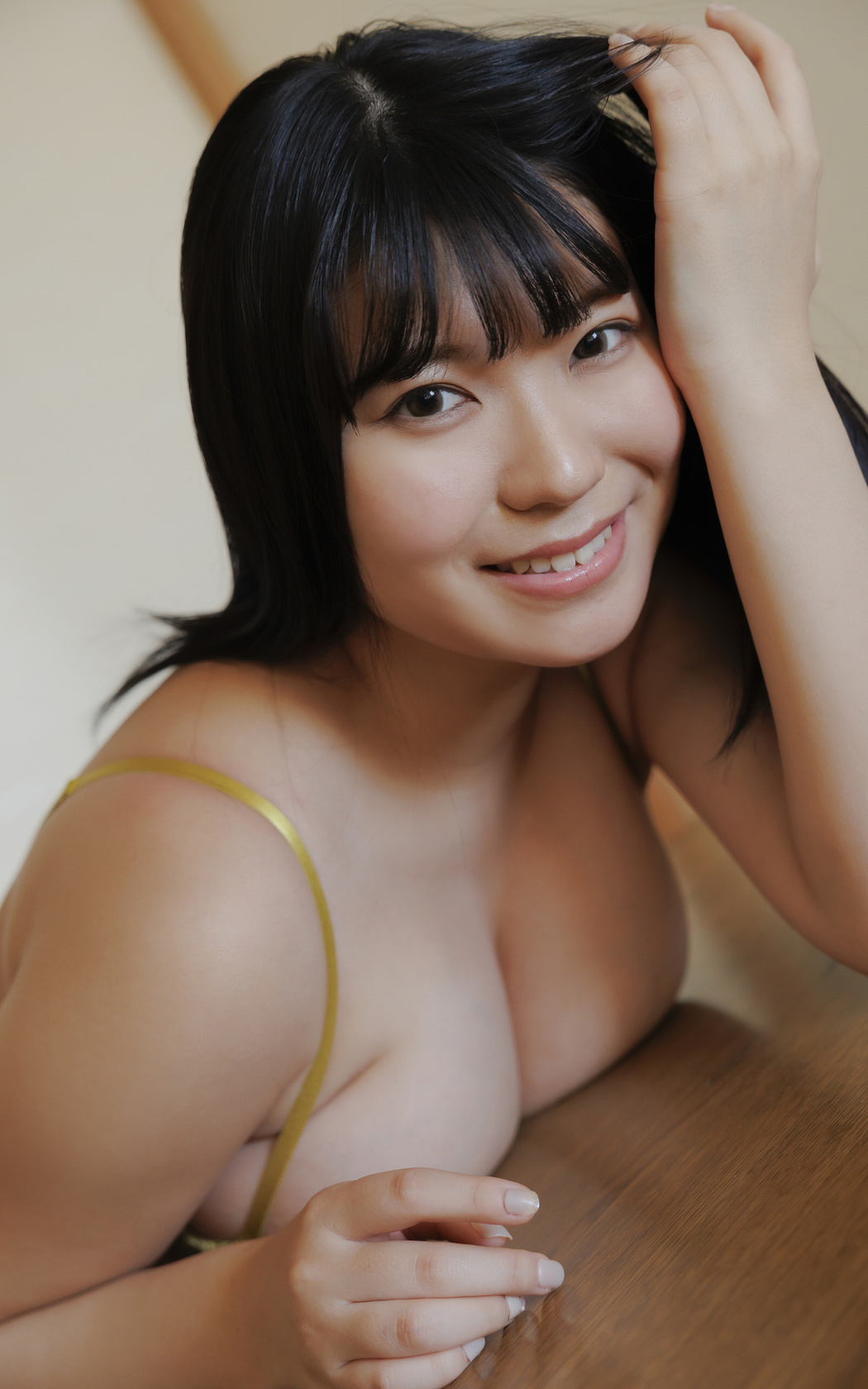 Memo Oba 大葉めも, グラビア写真集 『Memories』 〜Ver.1〜 Set.02