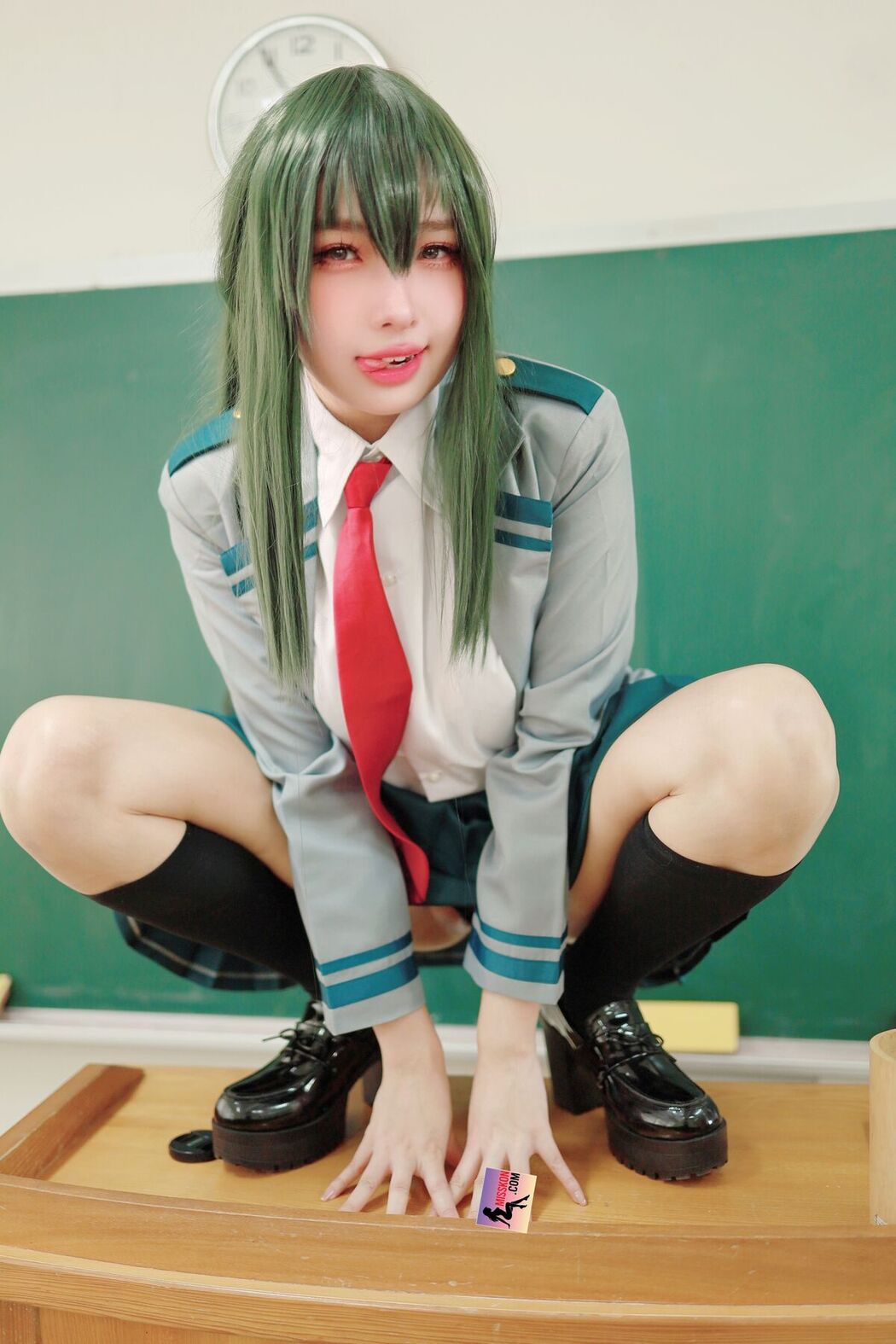 Coser@慕慕Momo – 學生服 自慰 啪啪 (30P – 3V)
