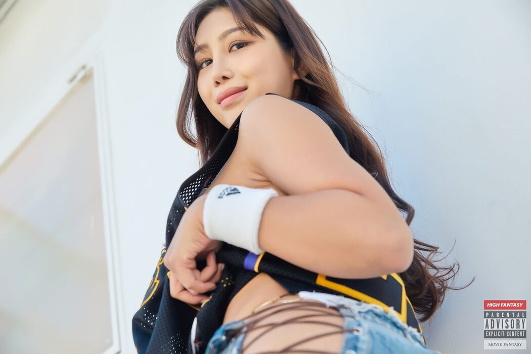 HIGH FANTASY Heeya – Vol.1 Basketball Girl