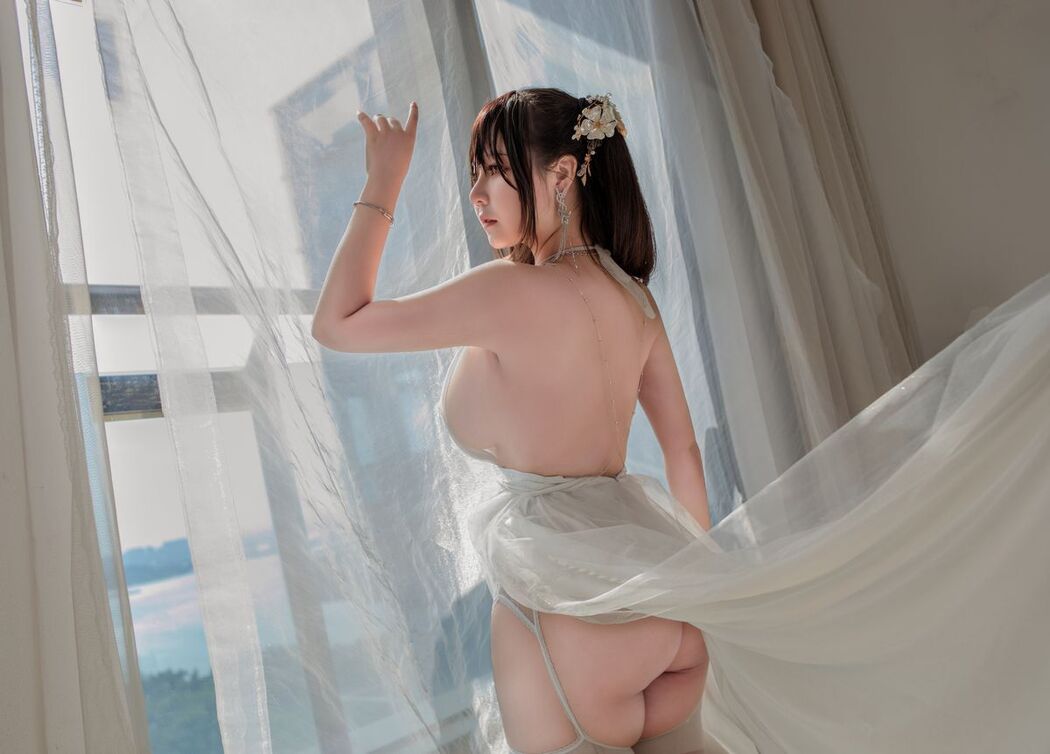 Coser@KANEKO_咔喵 – 大凤花嫁2.0 (74P – 1V)