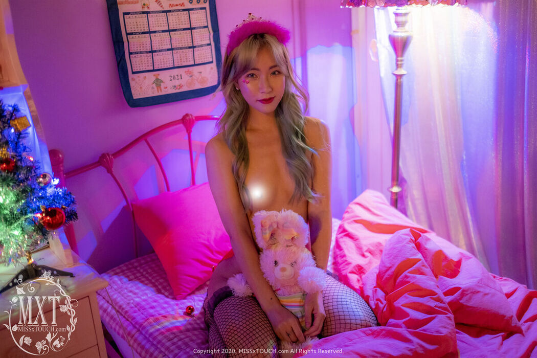 MISS TOUCH SEHI – Vol.15 Sexy Santa