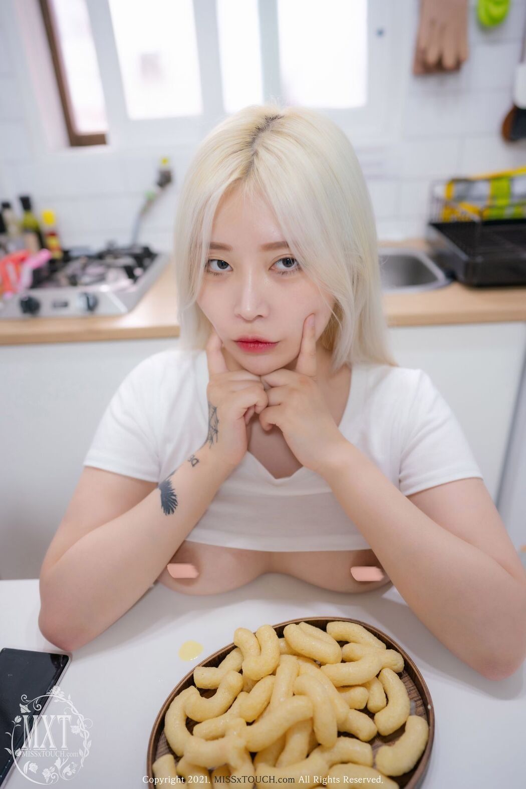 MISS TOUCH YUNAING 유나 Vol.35 B