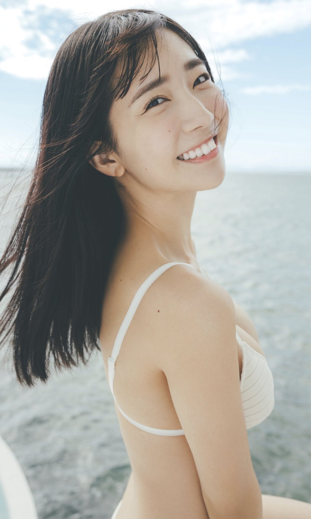 Weekly Photobook 2022-09-05 Kisumi Amau 天羽希純 – Great Condition