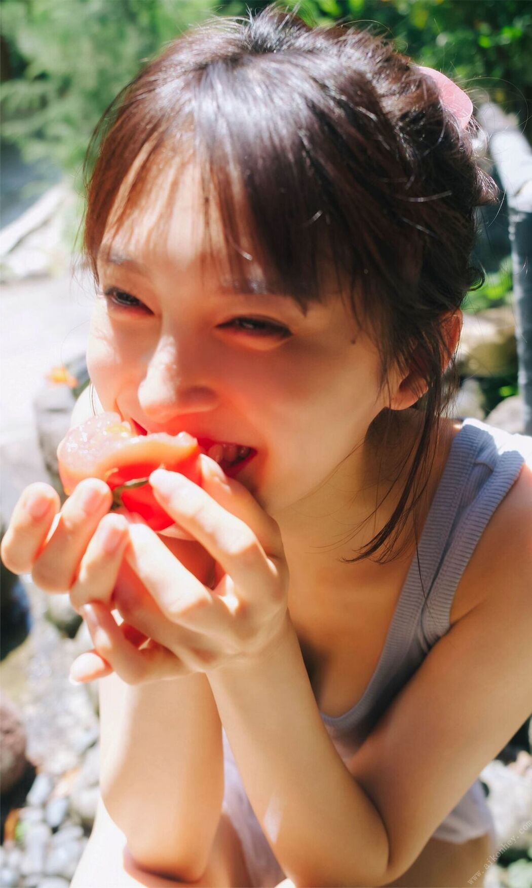 Weekly Playboy Photo Book 2022.08.29 Rina Koyama 小山璃奈 – Red Flower