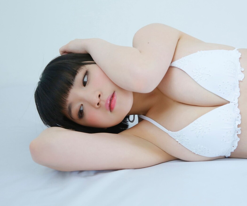 Weekly Photobook 2016-07-29 Nagi Nemoto 根本凪 – Plastic Doll In Love