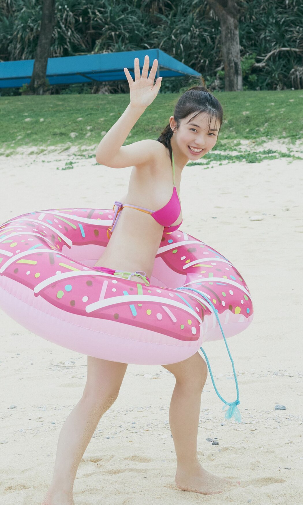 Weekly Photobook 2023-08-07 Hina Kikuchi 菊地姫奈 – Enjoy 18 Year Old Summer Vacation