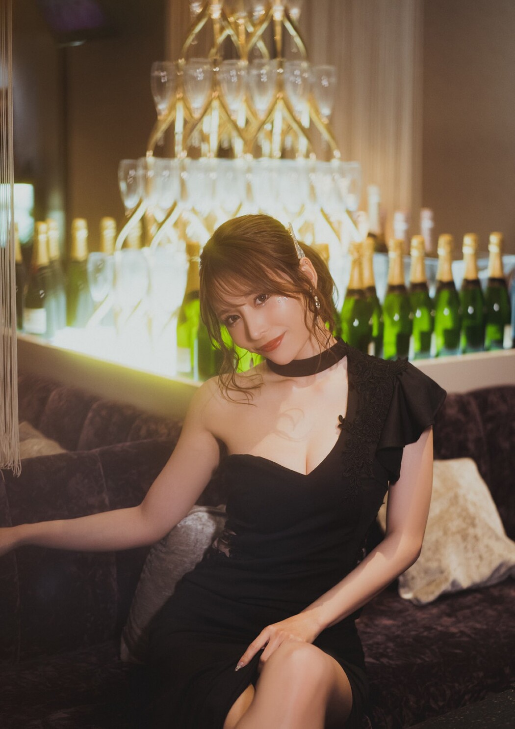 Weekly Photobook Mayuki Ito 伊藤舞雪 – LadyMary 04