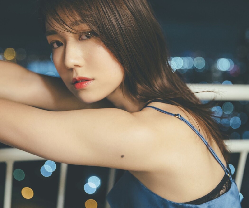 Weekly Photobook 2022-10-17 Yuki Fujiki 藤木由貴 – Morning To Night At The Hotel
