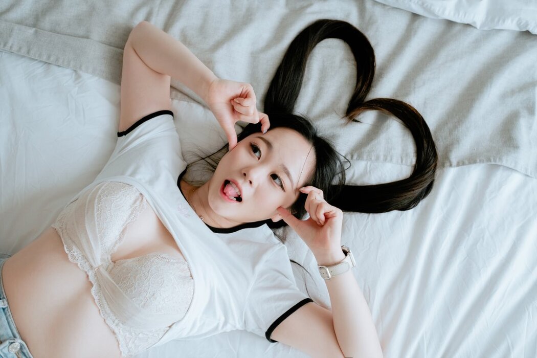 PUSSYLET Vol.54 SUYEON No.9 – First Time