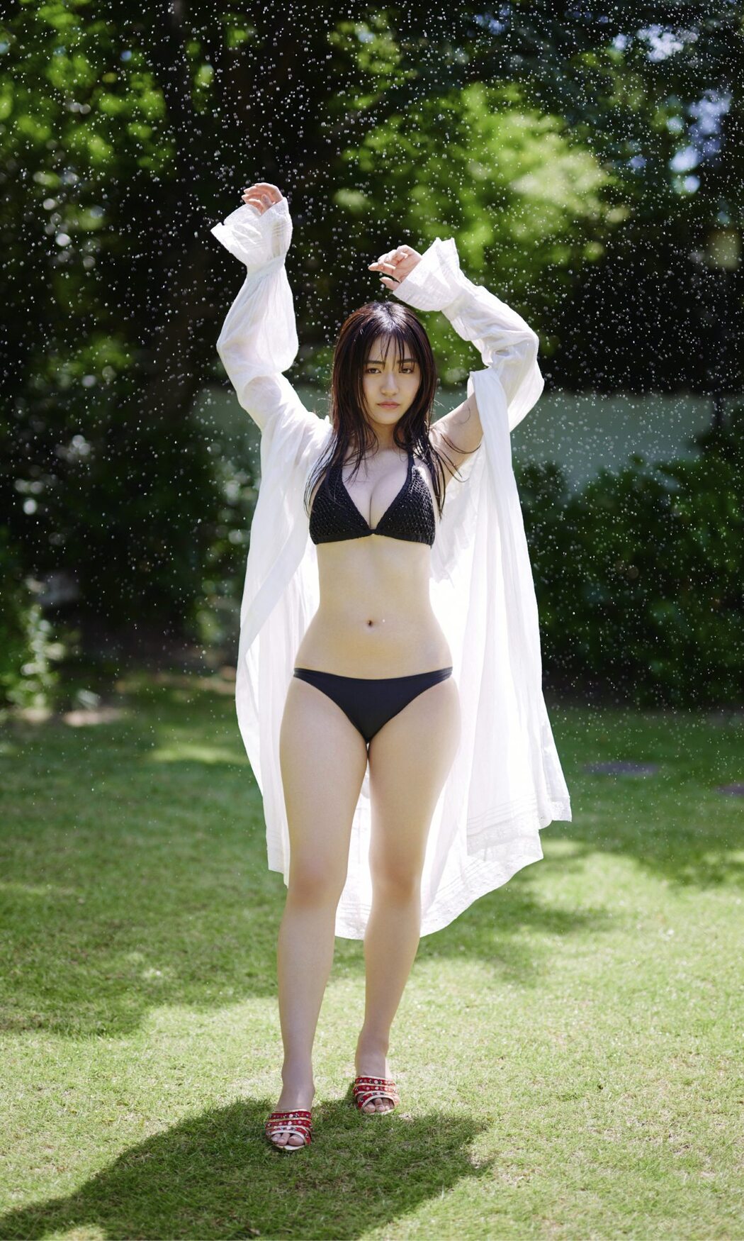 Weekly Photobook Runa Toyoda 豊田ルナ – The magic of summer 夏の魔法 2022-08-08