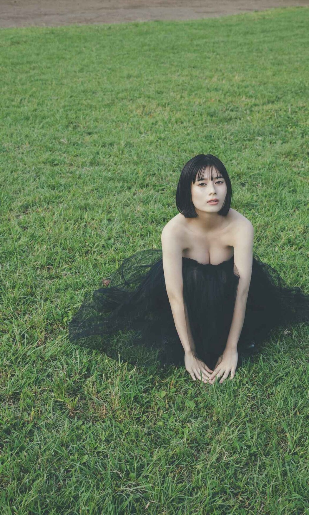 Weekly Photobook Sakurako Okubo 大久保桜子 – Dearest