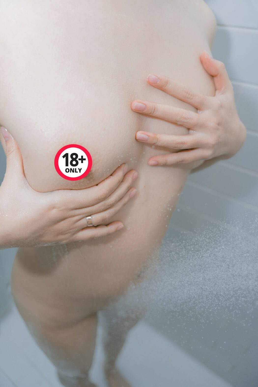 PUSSYLET Vol.52 CONY – Massage