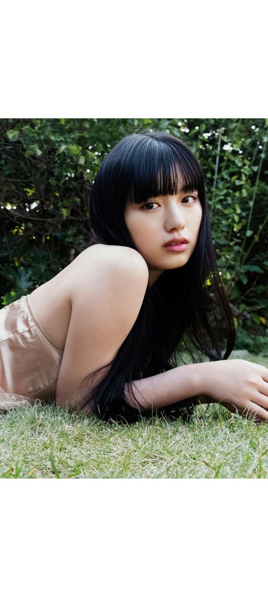 Weekly Photobook 2020-12-07 Noa Tsurushima 鶴嶋乃愛 – A natural actress 生まれながらにして女優