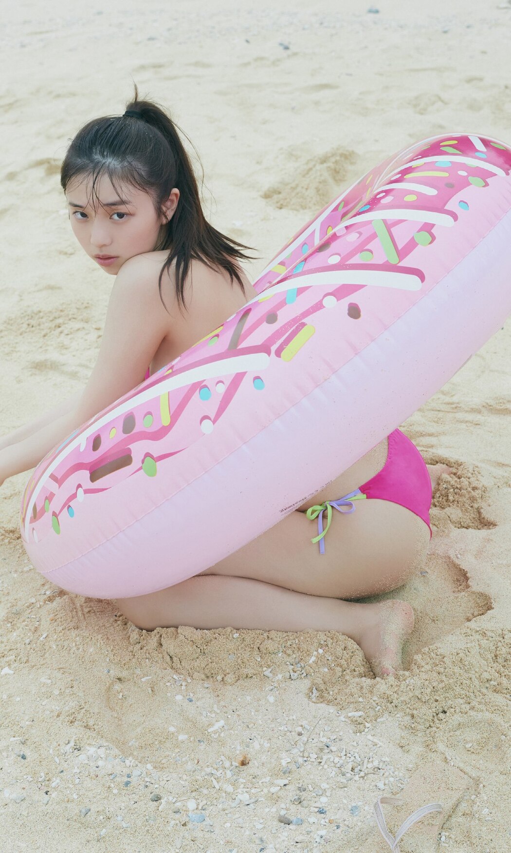 Weekly Photobook 2023-08-07 Hina Kikuchi 菊地姫奈 – Enjoy 18 Year Old Summer Vacation