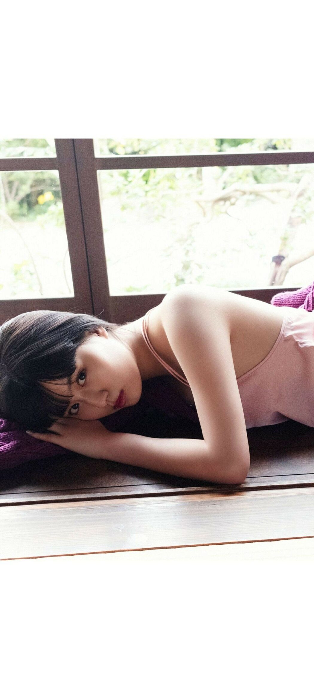 Weekly Photobook 2020-12-07 Noa Tsurushima 鶴嶋乃愛 – A natural actress 生まれながらにして女優