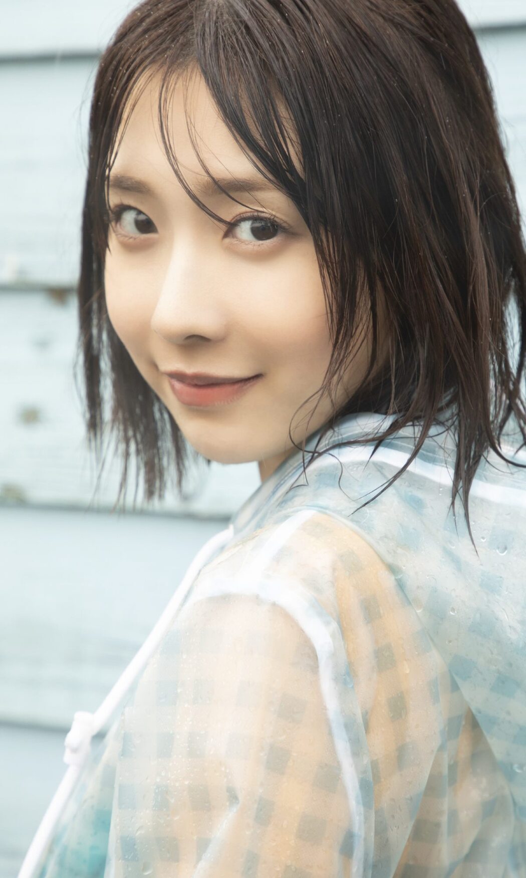 Weekly Photobook Mio Minato 水湊みお – Summer scent 夏の匂い 2022-07-11