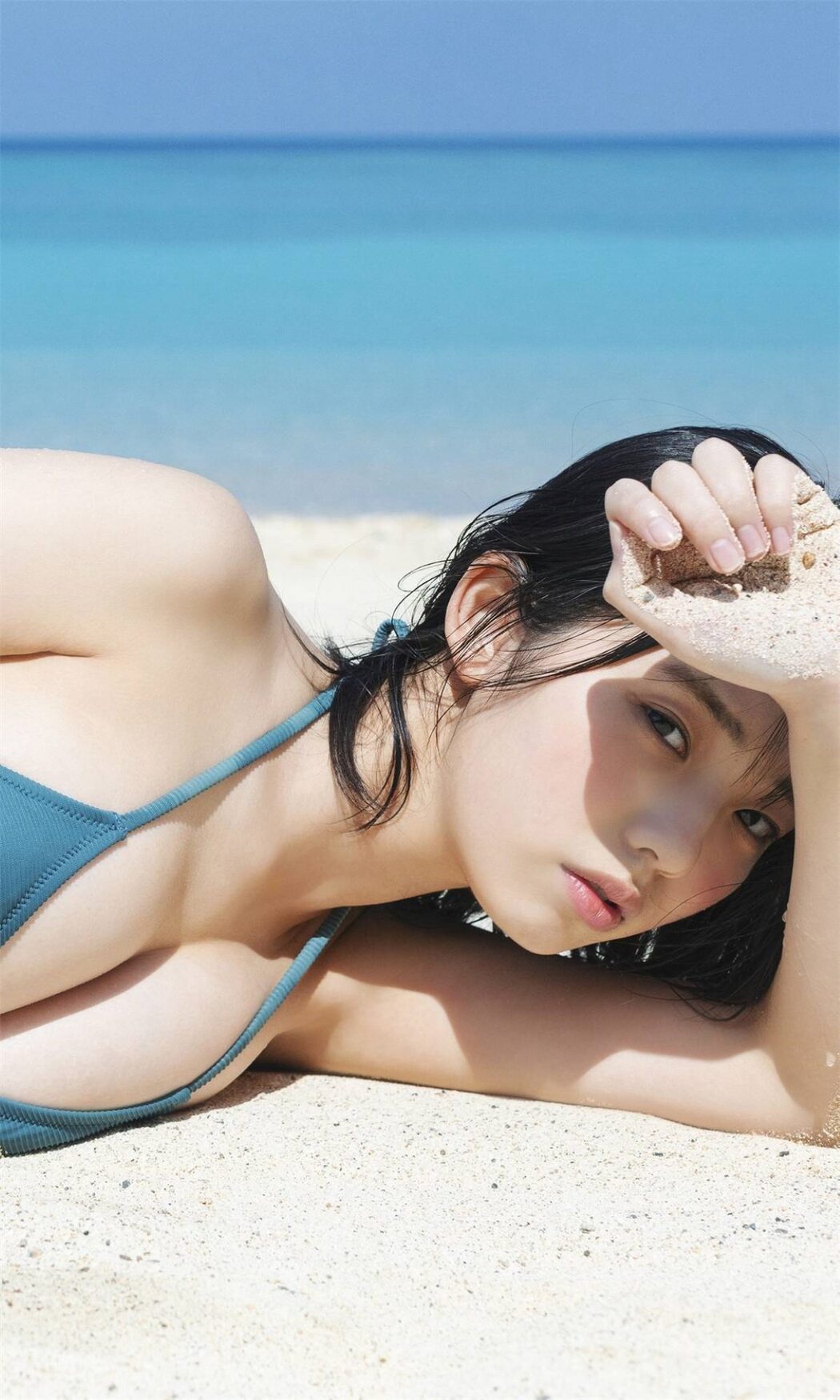 Weekly Photobook 2022-05-16 Hina Kikuchi 菊地姫奈 – A Trip To Love  Prologue  好きになる旅 prologue