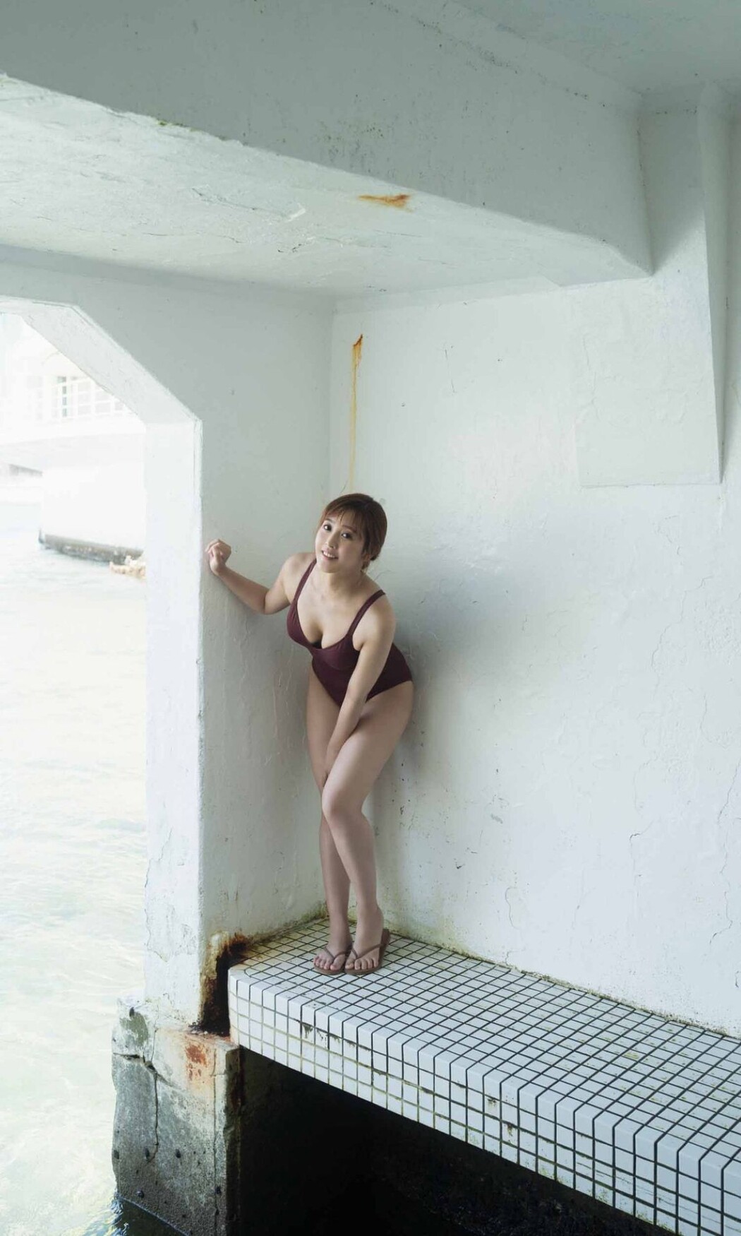 Weekly Photobook Hikaru Yamamoto 山本ひかる – Mysterious Eyes