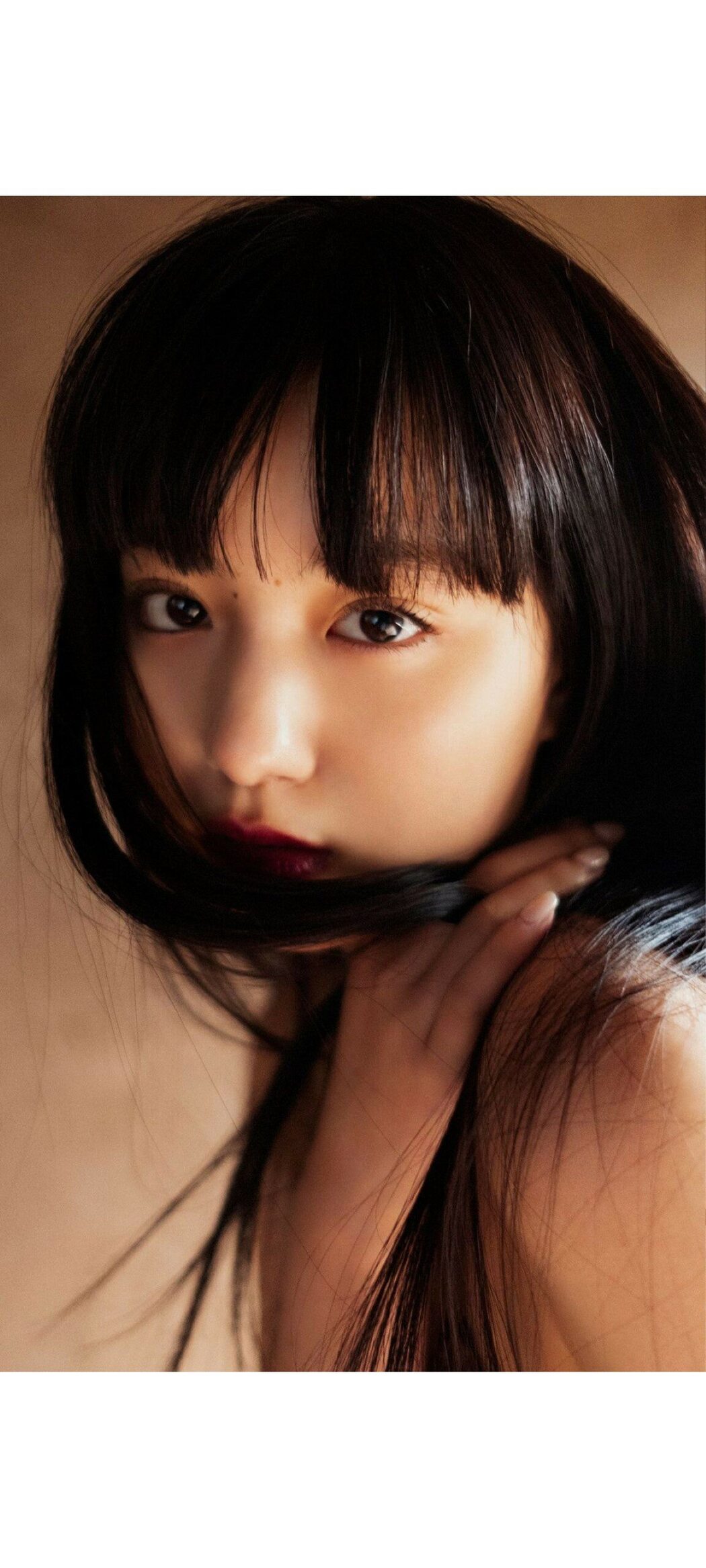 Weekly Photobook 2020-12-07 Noa Tsurushima 鶴嶋乃愛 – A natural actress 生まれながらにして女優