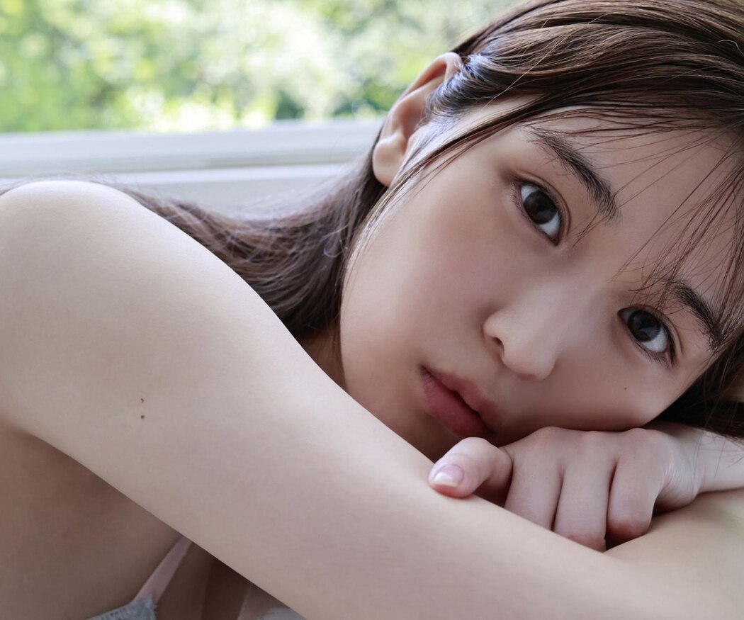 Weekly Photobook Nako Miyase 宮瀬なこ – Beautiful Woman And Autumn Sweets