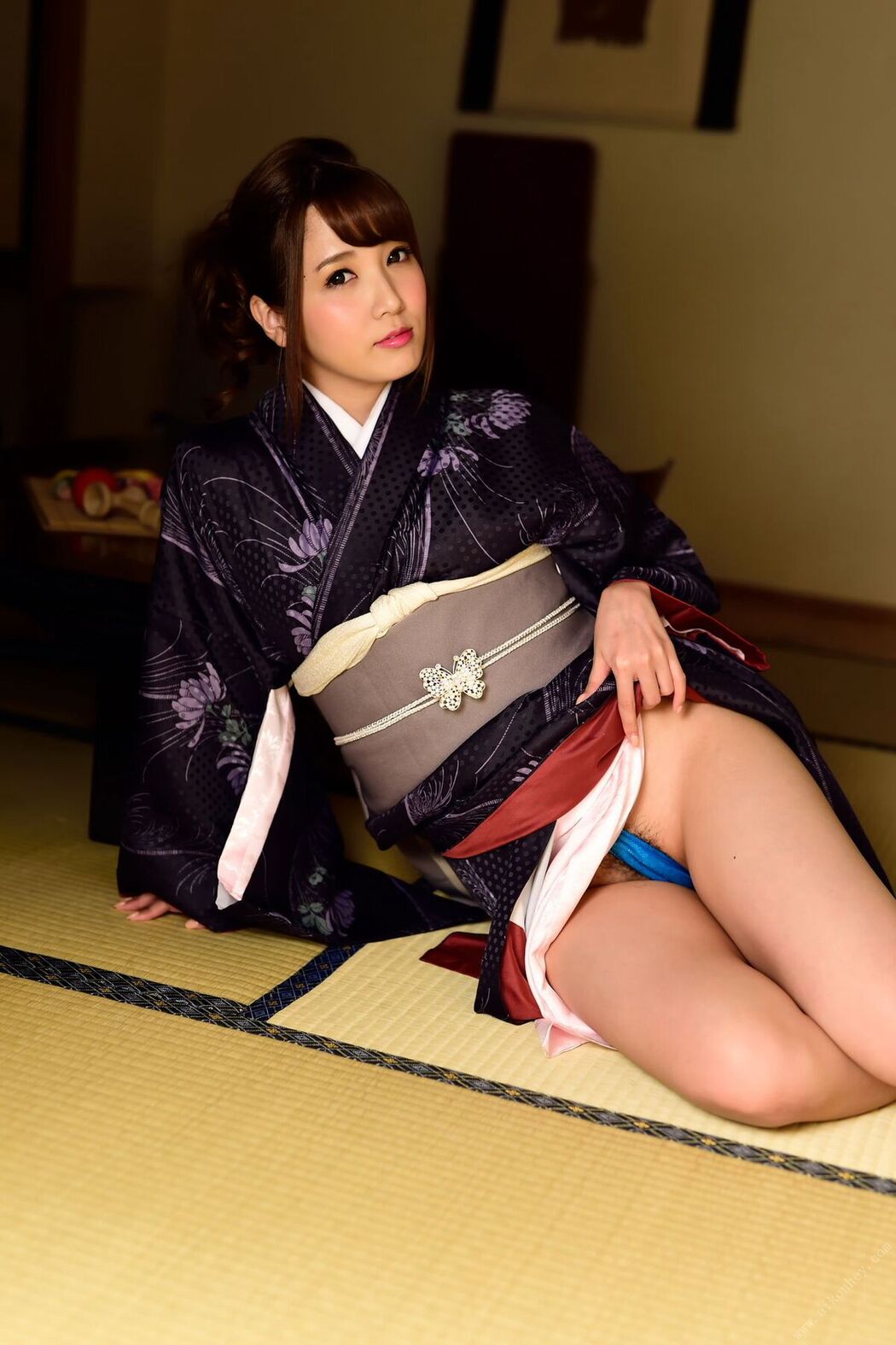 Weekly Playboy Photo Book Marina Shiraishi 白石茉莉奈 x Ayaka Tomoda 友田彩也香 Sequence 014 Part2